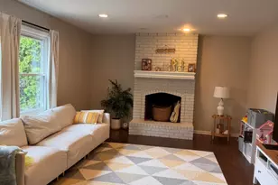 1332 Culpepper Dr, Naperville, IL 60540 - Photo 2