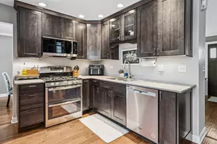 5S715 Park Meadow Dr, Naperville, IL 60540 - Photo 8