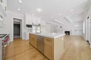 611 S Prospect Ave, Elmhurst, IL 60126 - Photo 4