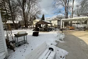 909 Fisk Ave, Joliet, IL 60436 - Photo 2