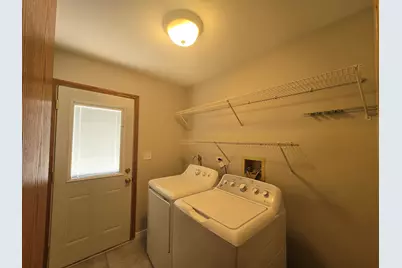 1565 Old Barn Circle, Libertyville, IL 60048 - Photo 12