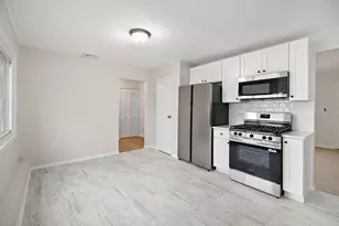 4301 Greenbrier Ln, Richton Park, IL 60471 - Photo 6