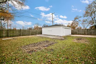 4301 Greenbrier Ln, Richton Park, IL 60471 - Photo 18