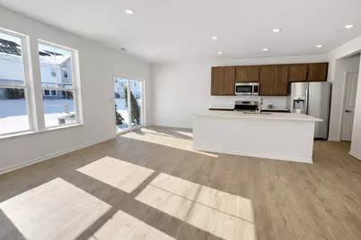 16517 W Golden Valley Lane, Lockport, IL 60441 - Photo 2