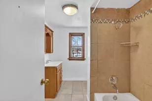 406 Bayliss Ave, Rockford, IL 61101 - Photo 22