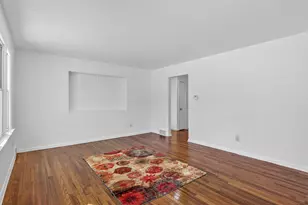 406 Bayliss Ave, Rockford, IL 61101 - Photo 4