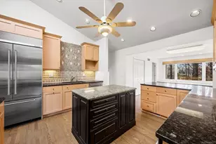 1240 Eaton Ct, Highland Park, IL 60035 - Photo 10