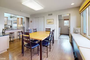 1240 Eaton Ct, Highland Park, IL 60035 - Photo 14