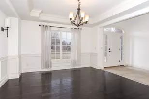 2807 Vrooman Ct, Bloomington, IL 61704 - Photo 6