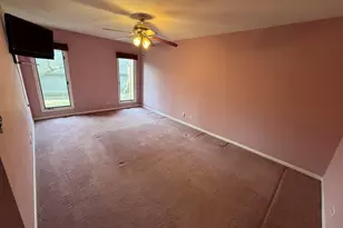 1S055 Spring Rd, Oakbrook Terrace, IL 60181 - Photo 14