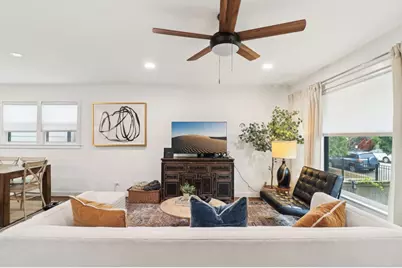 3008 N Spaulding Avenue, Chicago, IL 60618 - Photo 8