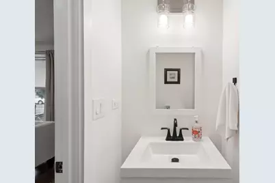 3008 N Spaulding Avenue, Chicago, IL 60618 - Photo 22