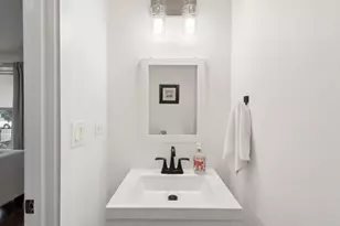 3008 N Spaulding Ave, Chicago, IL 60618 - Photo 22