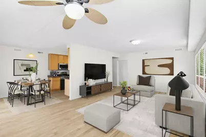 365 Graceland Avenue #205A, Des Plaines, IL 60016 - Photo 2