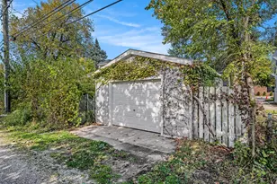 419 157th St, Calumet City, IL 60409 - Photo 16