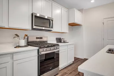 1122 Bluebell Lane, Bartlett, IL 60103 - Photo 6