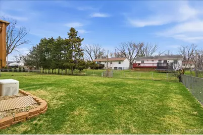 1460 Cypress Avenue, Hanover Park, IL 60133 - Photo 38