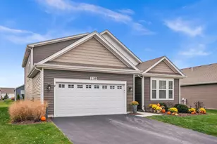 239 Durham St, North Aurora, IL 60542 - Photo 4