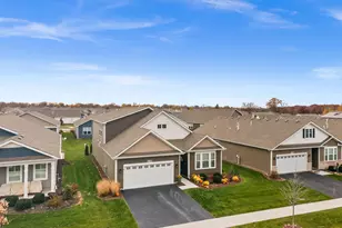 239 Durham St, North Aurora, IL 60542 - Photo 2