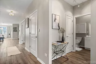 239 Durham St, North Aurora, IL 60542 - Photo 6