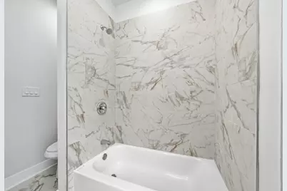 6409 S Albany Avenue, Chicago, IL 60629 - Photo 18