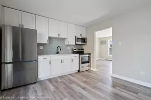 7653 S Roberts Rd, Bridgeview, IL 60455 - Photo 10