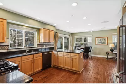 301 Gatewood Lane, Grayslake, IL 60030 - Photo 6