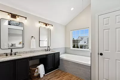 301 Gatewood Lane, Grayslake, IL 60030 - Photo 12