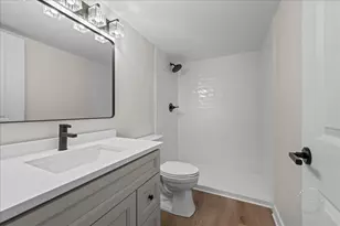 1533 S County Farm Rd, Wheaton, IL 60189 - Photo 8