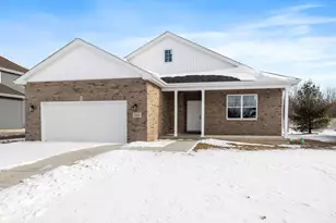 203 Hickory St, Peotone, IL 60468 - Photo 1