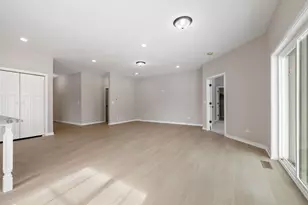 203 Hickory St, Peotone, IL 60468 - Photo 8