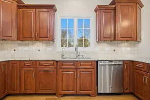 12674 Waterford Dr, Lemont, IL 60439 - Photo 4