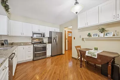 1607 Stoddard Avenue, Wheaton, IL 60187 - Photo 8