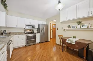 1607 Stoddard Ave, Wheaton, IL 60187 - Photo 8