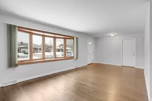 18016 66th Ave, Tinley Park, IL 60477 - Photo 8