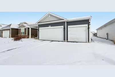 6420 Aspen Lane, Wonder Lake, IL 60097 - Photo 2