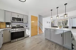 8930 McVicker Ave, Oak Lawn, IL 60453 - Photo 8