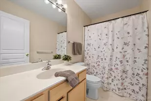 103 Locksley Dr, Streamwood, IL 60107 - Photo 16