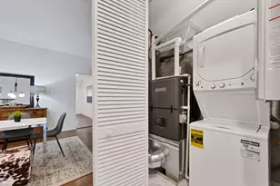 4351 S King Dr, Chicago, IL 60653 - Photo 22