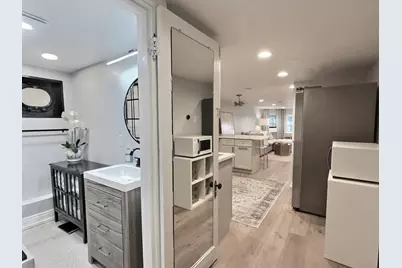 3745 N Seminary Avenue #1, Chicago, IL 60613 - Photo 16