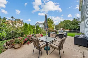 1820 Crofton Dr, Algonquin, IL 60102 - Photo 8