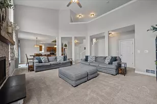 2924 Bauer Rd, North Aurora, IL 60542 - Photo 6