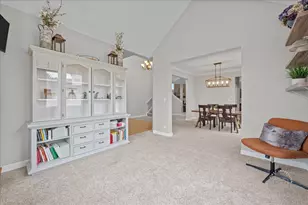 2924 Bauer Rd, North Aurora, IL 60542 - Photo 8