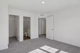 879 Briar Gln Ct, Hampshire, IL 60140 - Photo 16