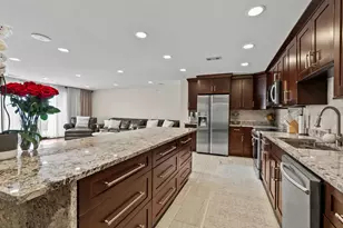 1777 W Crystal Ln, Mount Prospect, IL 60056 - Photo 4