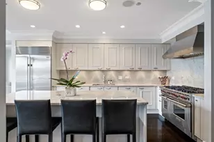 2550 N Lakeview Ave, Chicago, IL 60614 - Photo 12