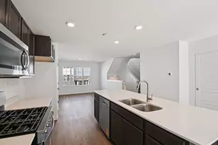 903 Briar Gln Ct, Hampshire, IL 60140 - Photo 12