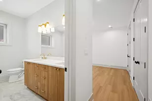 2246 W Lyndale St, Chicago, IL 60647 - Photo 16