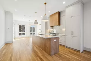 2246 W Lyndale St, Chicago, IL 60647 - Photo 4