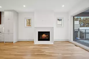 2246 W Lyndale St, Chicago, IL 60647 - Photo 12